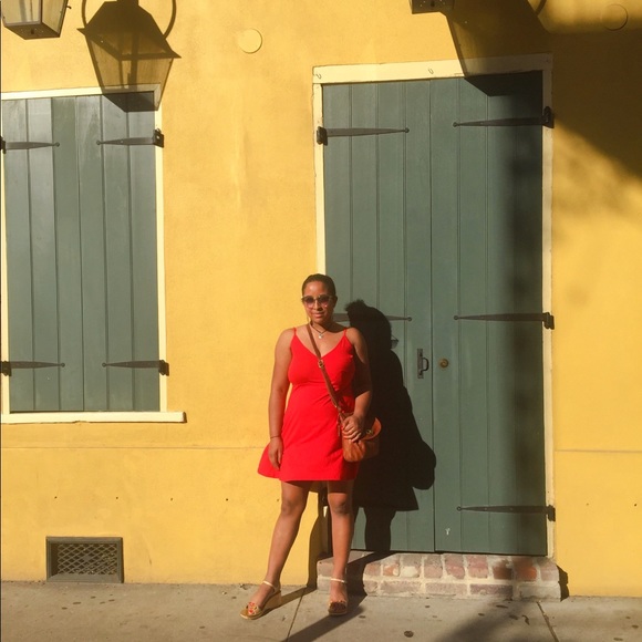 Meet your Posher, Liana - Picture 2 of 2